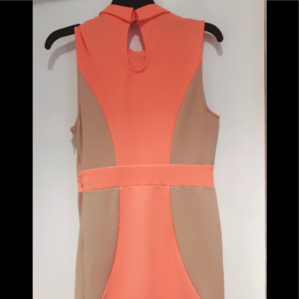 Forever 21 color block sleeveless size medium